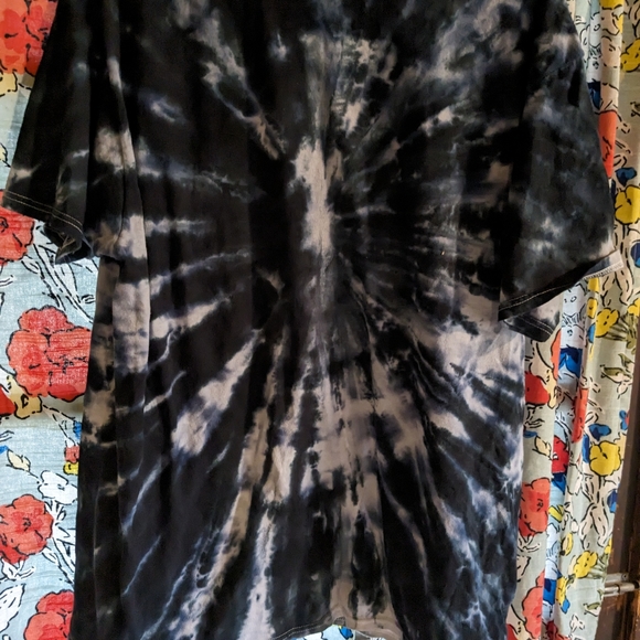 Kiss Band tye dye shirt - Picture 2 of 3